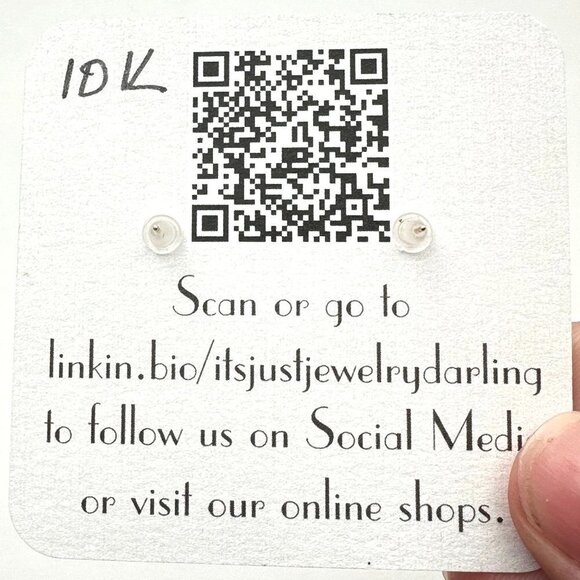 10K Yellow Gold Womens Earrings Garnet Heart CZ Stud Pierced Gift Idea for Her - Picture 5 of 5